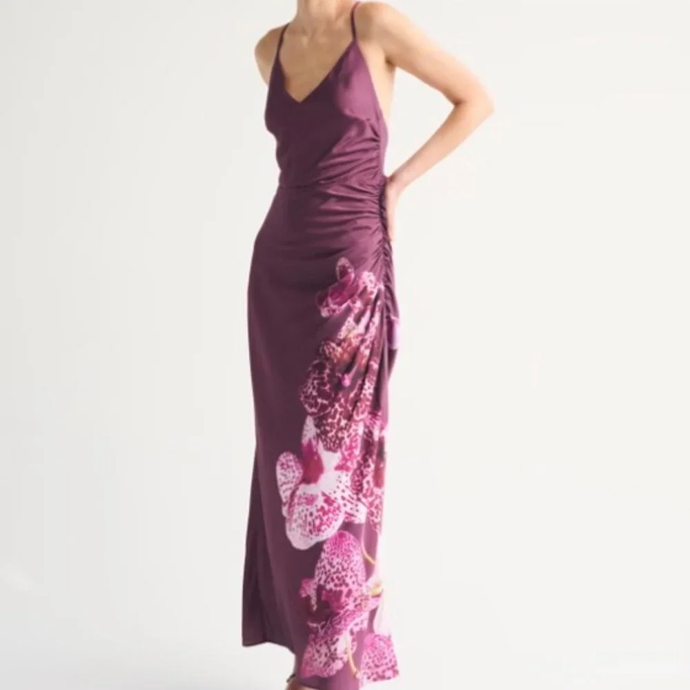 Abercrombie & Fitch Open-Back Hardware Maxi Dress size XS